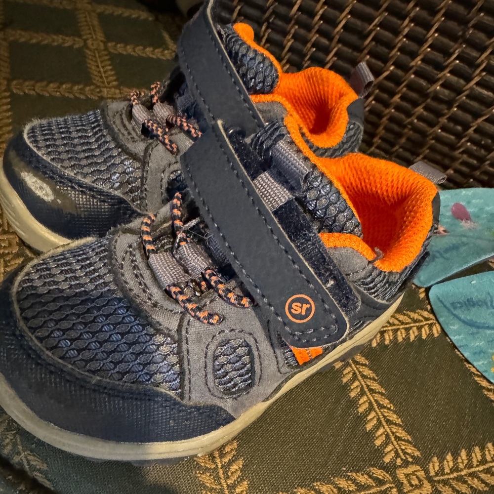 Toddler boys Stride Rite sneakers 5M